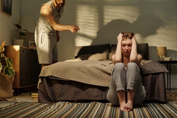couple au bord de la rupture après bébé